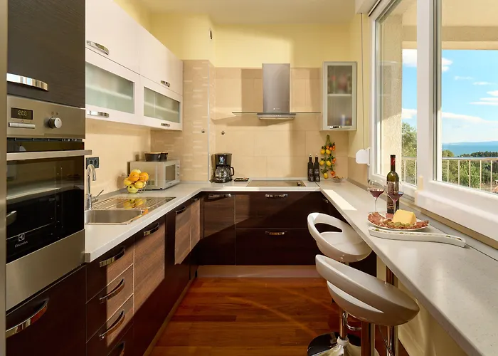 Sun Hills 7 Apartment *