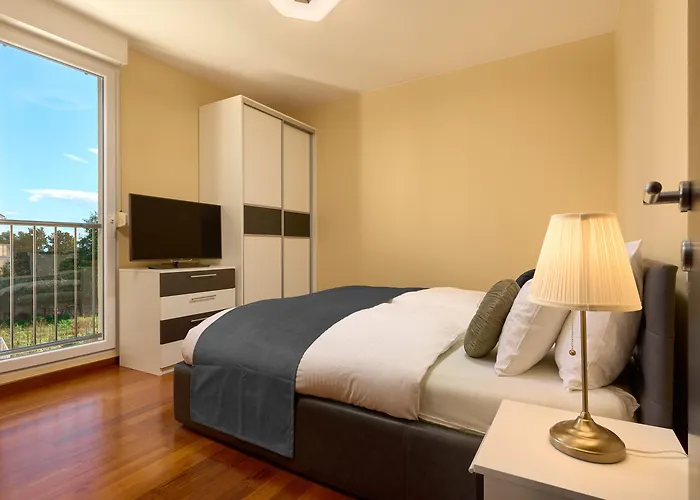 Sun Hills 7 Apartment Split